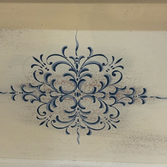 Shabby Chic Wooden Tray 13” X 19 - Picture 3 of 13